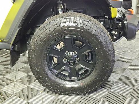 Used 2023 Jeep Gladiator Mojave w/ LED Lighting Group image 8