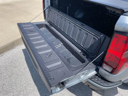 New 2026 Chevrolet Colorado LT w/ LPO, Skid Plate Package AWD/4WD image 44