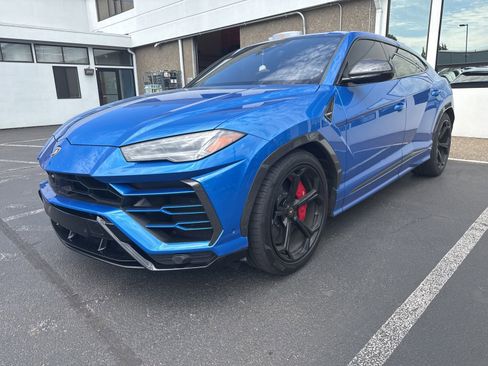 Used 2020 Lamborghini Urus AWD/4WD image 20