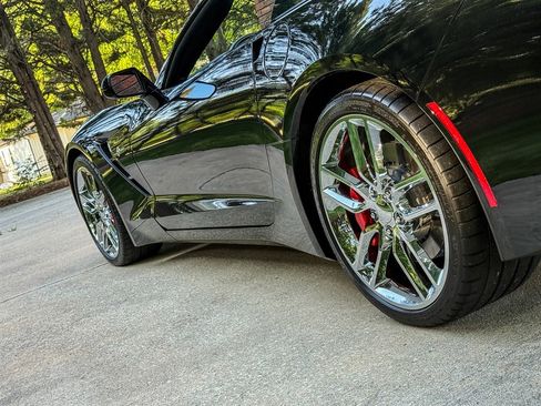 Used 2018 Chevrolet Corvette Stingray Coupe w/ 2LT Preferred Equipment Group image 29