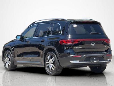Used 2023 Mercedes-Benz EQB 300 4MATIC image 3