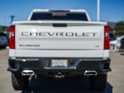 Used 2021 Chevrolet Silverado 1500 LT Trail Boss w/ Convenience Package II image 6