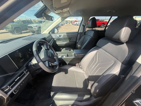 Used 2025 Hyundai Santa Fe SEL image 29