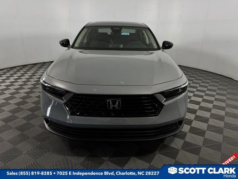 New 2025 Honda Accord SE image 2