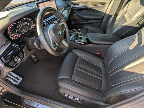 Used 2022 BMW M550i xDrive w/ Executive Package image 14