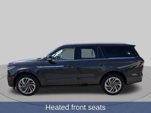 Used 2025 Lincoln Navigator Reserve AWD/4WD image 5