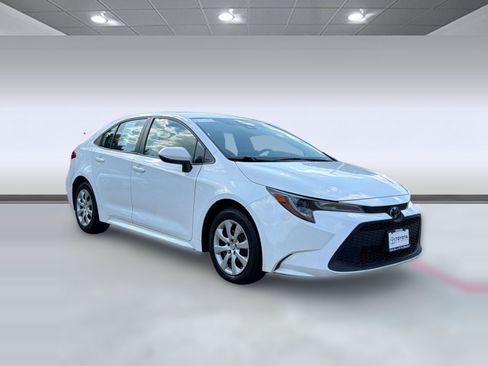 Used 2022 Toyota Corolla LE FWD image 7