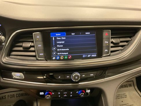 Used 2023 Buick Enclave Essence w/ Experience Buick Package AWD/4WD image 21