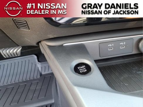 New 2026 Nissan Sentra SR w/ Floor Mat Package FWD image 15