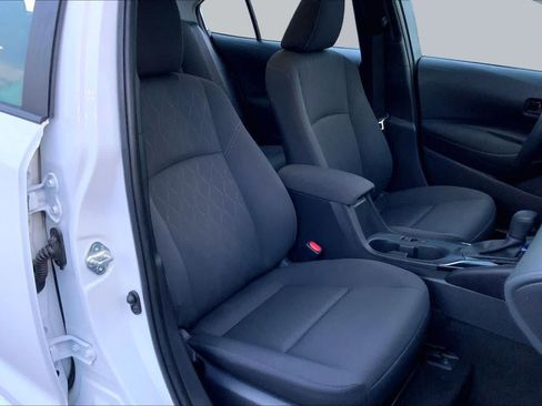 Used 2024 Toyota Corolla LE FWD image 8