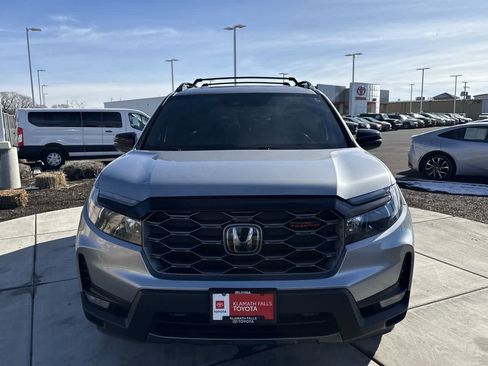 Used 2022 Honda Passport TrailSport image 3