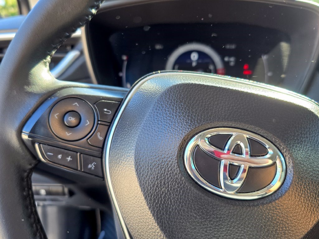 Used 2026 Toyota Corolla Cross LE FWD image 18