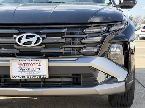 Used 2025 Hyundai Tucson SE image 8