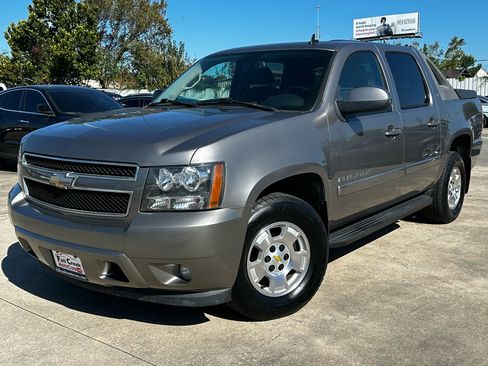 Used 2008 Chevrolet Avalanche LT w/ Convenience Package #1 image 52