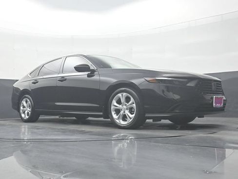 Used 2024 Honda Accord LX image 27