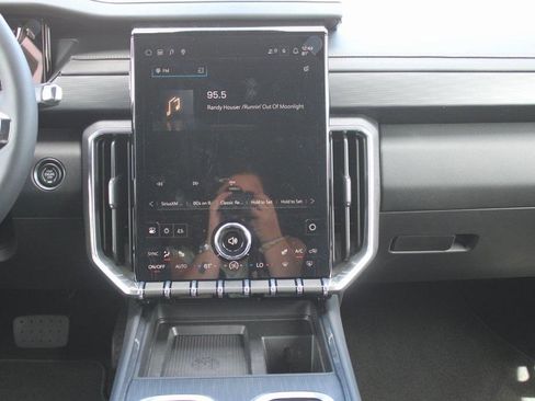 New 2026 GMC Acadia Elevation w/ Super Cruise Package image 10