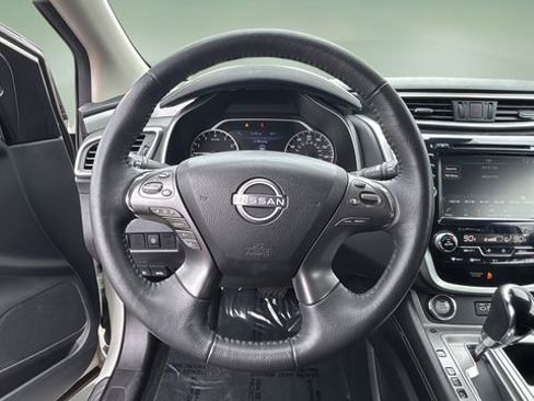 Used 2023 Nissan Murano SV image 11