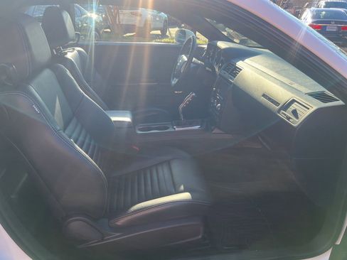 Used 2013 Dodge Challenger R/T image 16