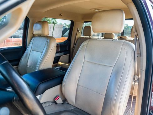 Used 2017 Ford F150 Lariat image 22