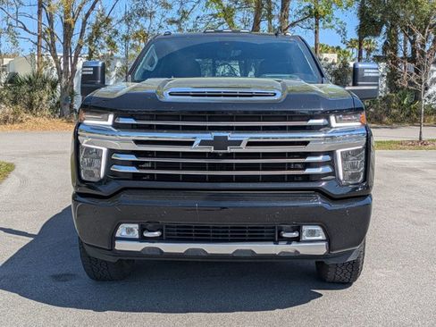 Used 2022 Chevrolet Silverado 3500 High Country w/ Z71 Off-Road Package image 2