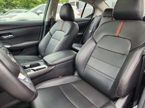 Certified 2025 Nissan Sentra SR w/ SR Premium Package FWD image 7