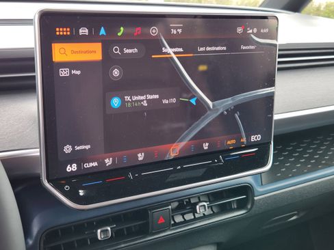 New 2025 Volkswagen ID. Buzz Pro S image 23