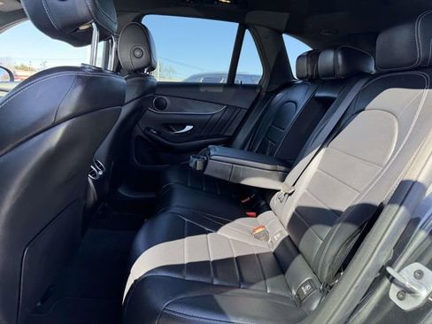 Used 2022 Mercedes-Benz GLC 300 4MATIC image 13