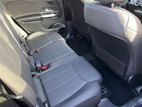 Certified 2025 Mercedes-Benz GLB 250 4MATIC image 18