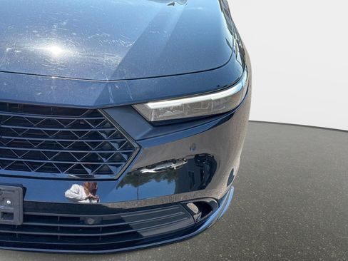 Used 2025 Honda Accord EX-L image 10