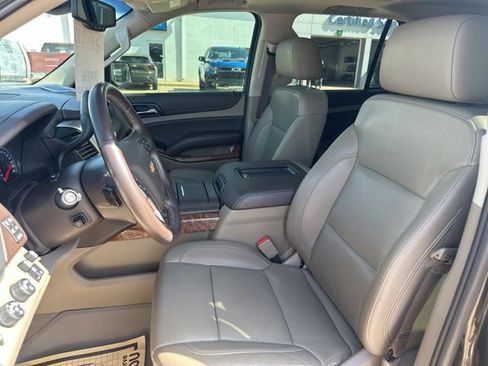 Used 2020 Chevrolet Tahoe Premier w/ 6.2L Performance Package AWD/4WD image 13