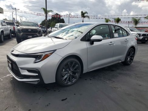 New 2026 Toyota Corolla SE image 7