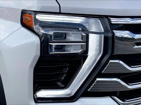 Used 2024 Chevrolet Silverado 2500 High Country w/ High Country Premium Package image 27