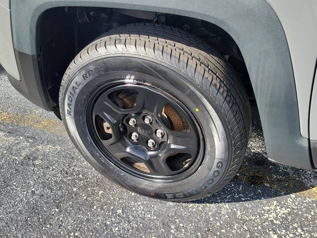 Used 2019 Jeep Renegade Sport AWD/4WD image 9