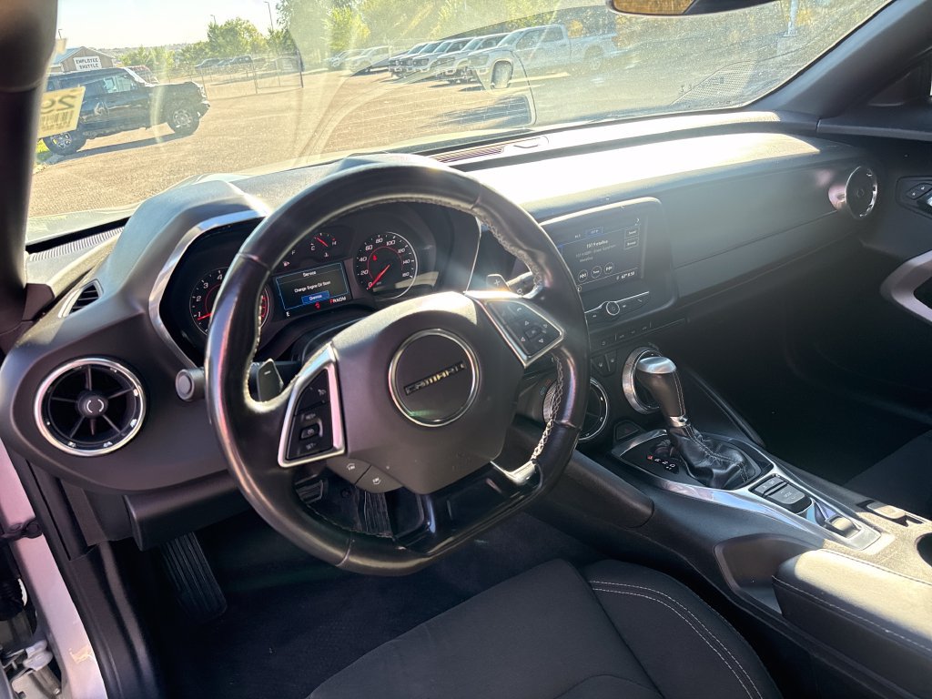 Used 2019 Chevrolet Camaro LT RWD image 13