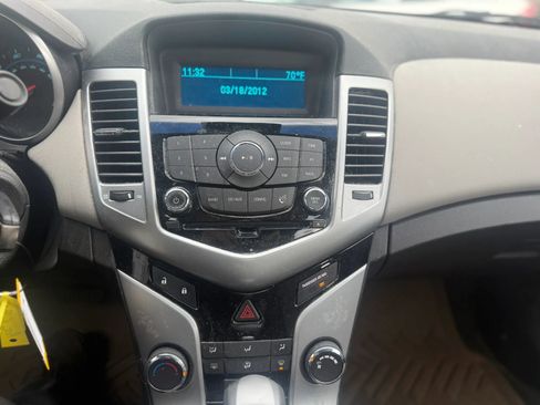 Used 2012 Chevrolet Cruze LS w/ Connectivity Package FWD image 5