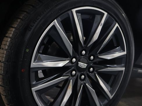 Used 2015 Cadillac Escalade ESV Premium image 28