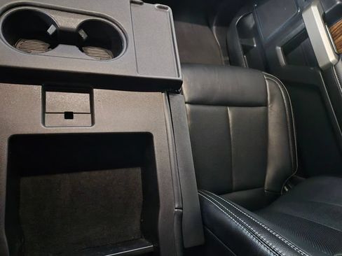 Used 2019 Ford F150 Lariat w/ Equipment Group 501A Mid AWD/4WD image 28