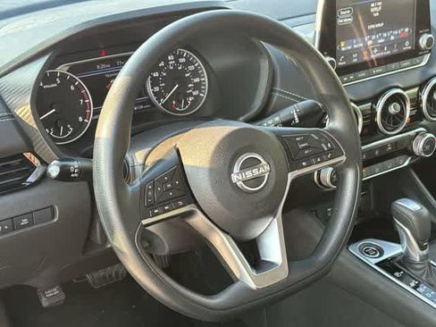 Used 2024 Nissan Sentra SV FWD image 21