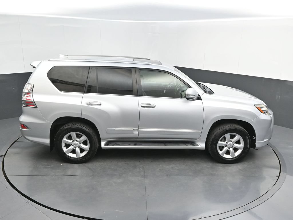 Used 2017 Lexus GX 460 w/ Navigation Package AWD/4WD image 40