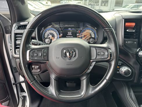 Used 2022 RAM 1500 Limited w/ Body-Colour Bumper Group image 28