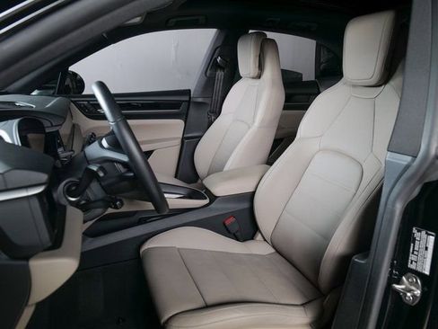 Certified 2025 Porsche Macan 4S Electric image 5