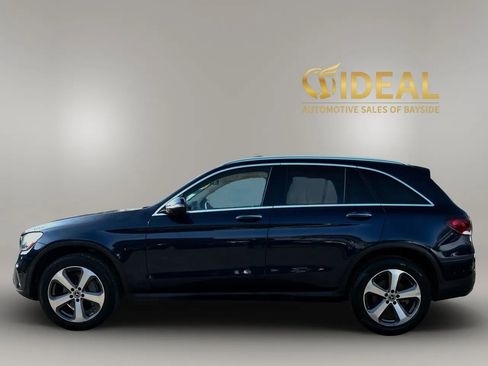 Used 2021 Mercedes-Benz GLC 300 4MATIC image 4