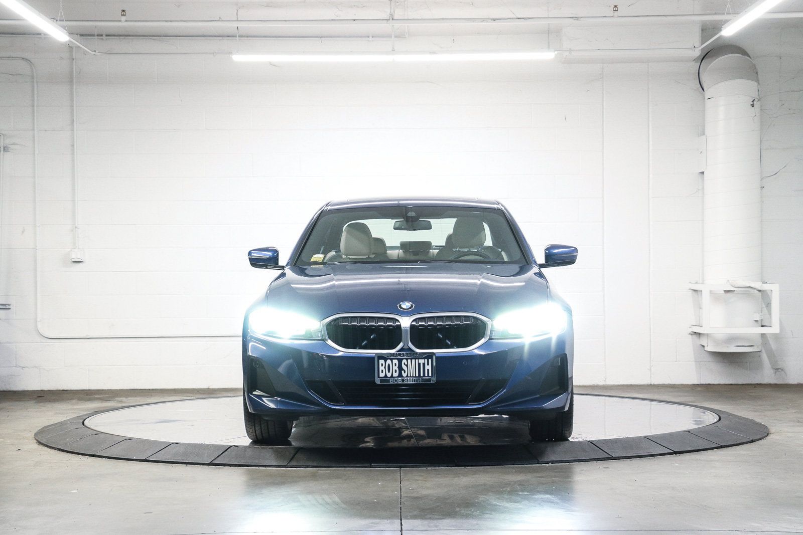 Certified 2023 BMW 330i Sedan w/ Driving Assistance Package RWD image 2