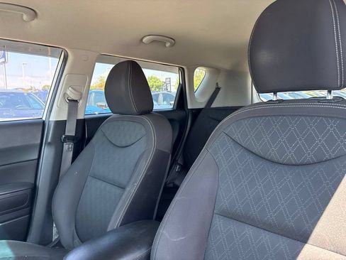 Used 2016 Kia Soul w/ Convenience Package FWD image 4