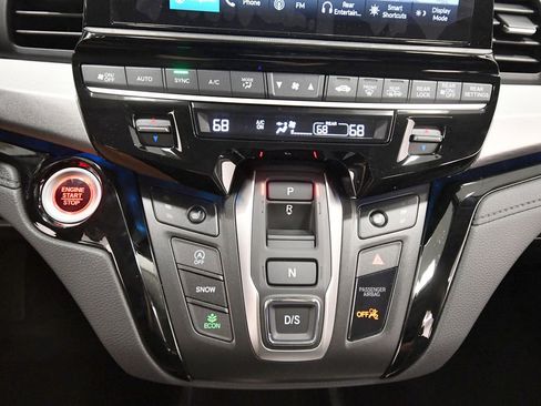 New 2026 Honda Odyssey Touring image 25