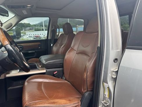 Used 2015 RAM 3500 Laramie Longhorn w/ Convenience Group AWD/4WD image 17