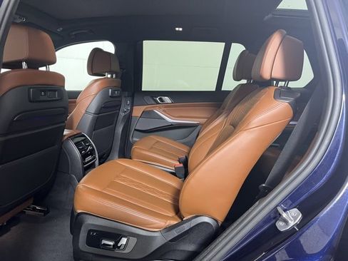 Used 2020 BMW X7 M50i image 19