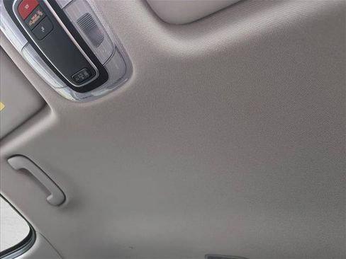 Used 2023 Hyundai Elantra SEL w/ Convenience Package FWD image 16
