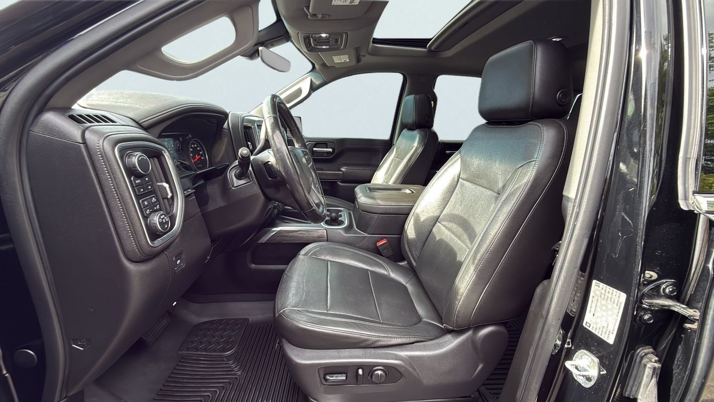 Used 2019 Chevrolet Silverado 1500 LTZ AWD/4WD image 15