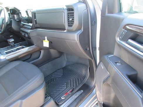 Certified 2025 Chevrolet Silverado 1500 LT Trail Boss w/ Convenience Package II image 22